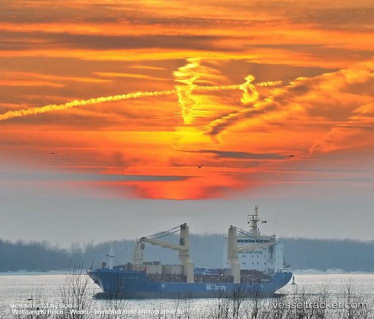 Humbergracht - Multi Purpose Carrier vessel registered in Netherlands