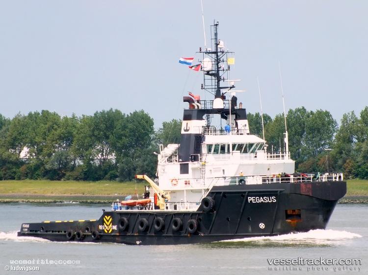 Pegasus - Service Ship vessel registered in Antigua and Barbuda