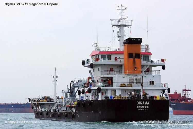 Oigawa - Oil Products Tanker vessel registered in Singapore