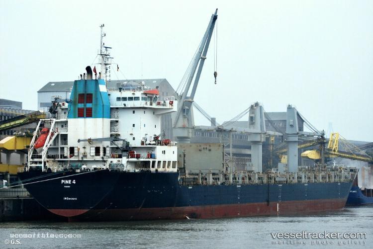 Cs-Fortune - Deck Cargo Ship vessel registered in Panama