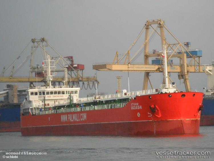 Life-Star - Oil Products Tanker vessel registered in Liberia