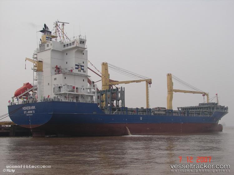 Hohebank - Container Ship vessel registered in Antigua and Barbuda