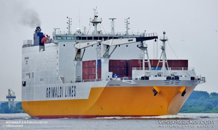 Grande-Guinea - Ro Ro Cargo Ship vessel registered in Italy