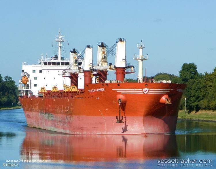 Roadrunner - Bulk Carrier vessel registered in Marshall Islands