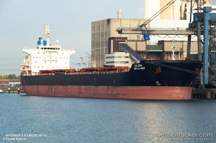 Golden-Brilliant - Bulk Carrier vessel registered in Hong Kong