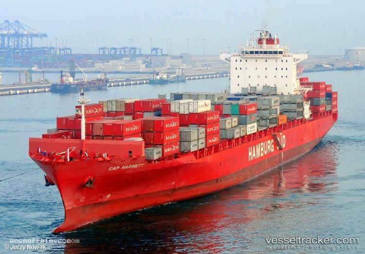 Wan-Hai-522 - Container Ship vessel registered in Singapore