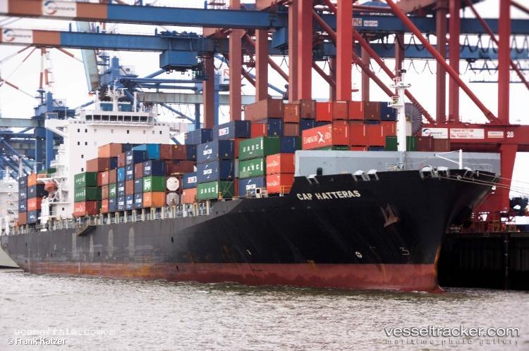 Dubai-Express - Container Ship vessel registered in Liberia
