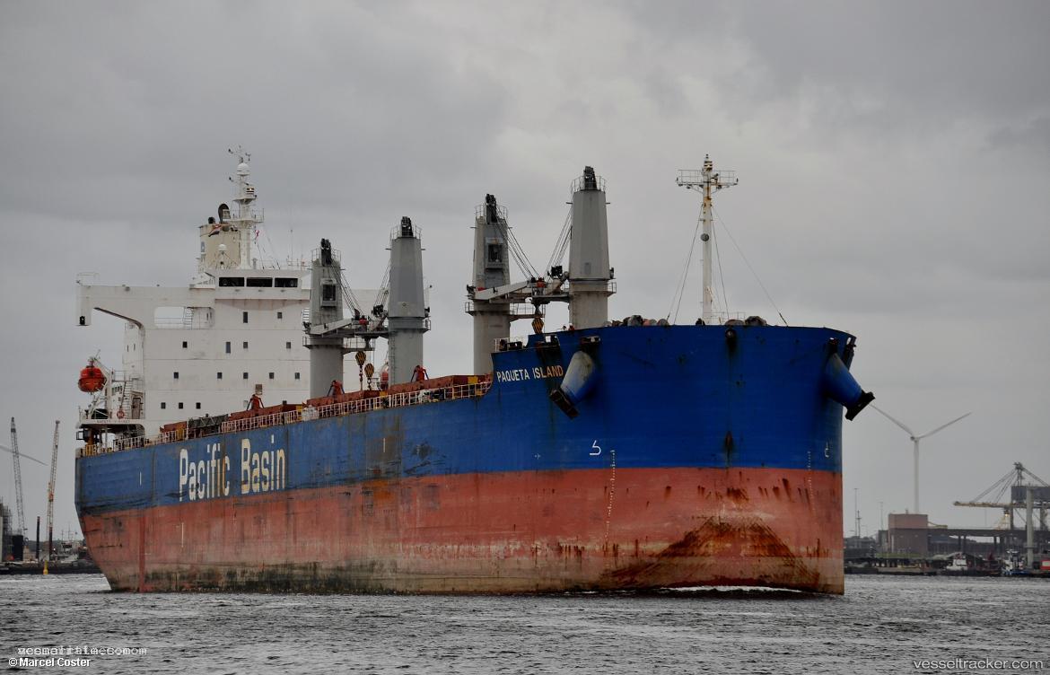 Paqueta-Island - Bulk Carrier vessel registered in Hong Kong