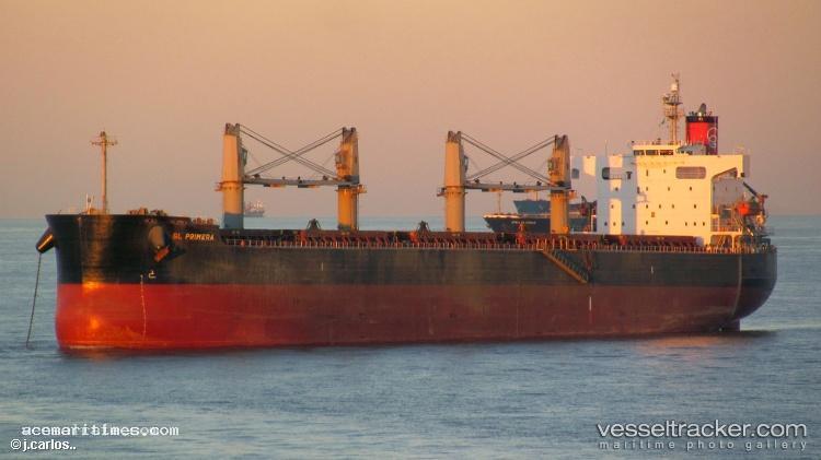 Aris-Glory - Bulk Carrier vessel registered in Marshall Islands