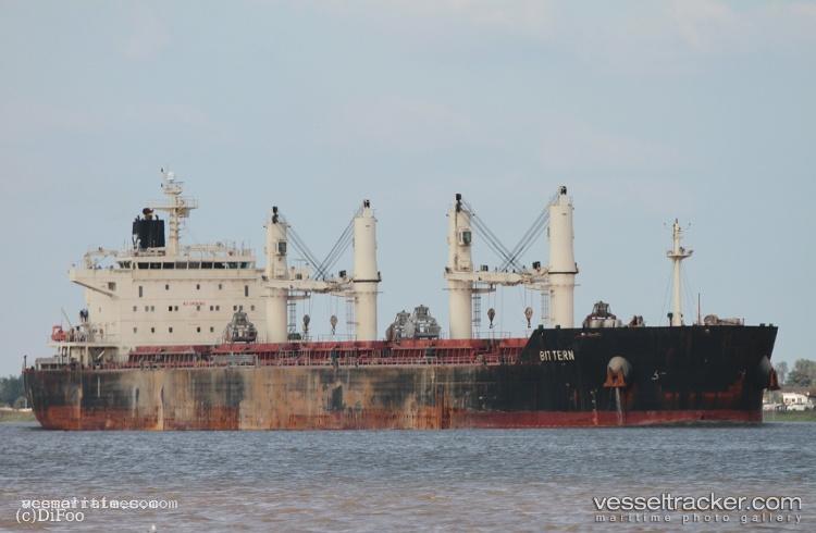 Nsg-Glory - Bulk Carrier vessel registered in Liberia