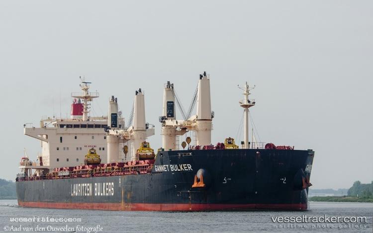 Gannet-Bulker - Bulk Carrier vessel registered in Marshall Islands