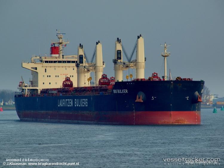 Ibis-Bulker - Bulk Carrier vessel registered in Marshall Islands