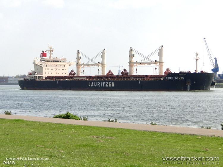 Star-Petrel - Bulk Carrier vessel registered in Liberia
