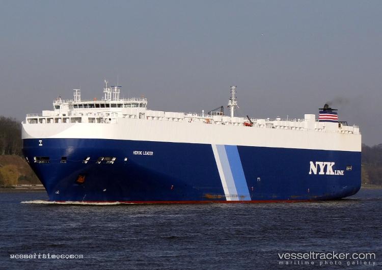 Heroic-Leader - Vehicles Carrier vessel registered in Bahamas