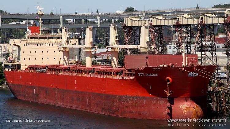 Pan-Glory - Bulk Carrier vessel registered in Indonesia