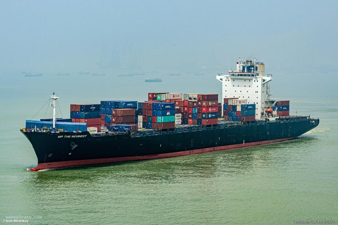 Bf-Giant - Container Ship vessel registered in Liberia