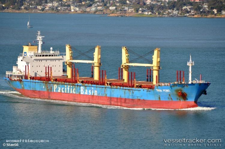 Lucky-Hong - Bulk Carrier vessel registered in Panama