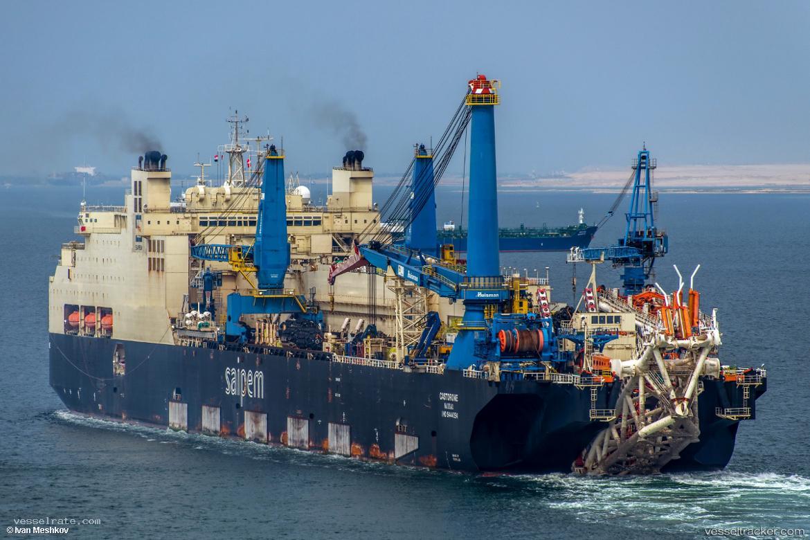 Castorone - Pipe Layer vessel registered in Bahamas