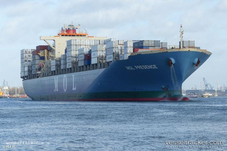Mol-Presence - Container Ship vessel registered in Liberia