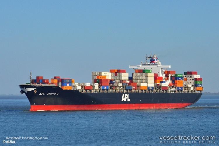 Msc-Dubai-Vii - Container Ship vessel registered in Portugal