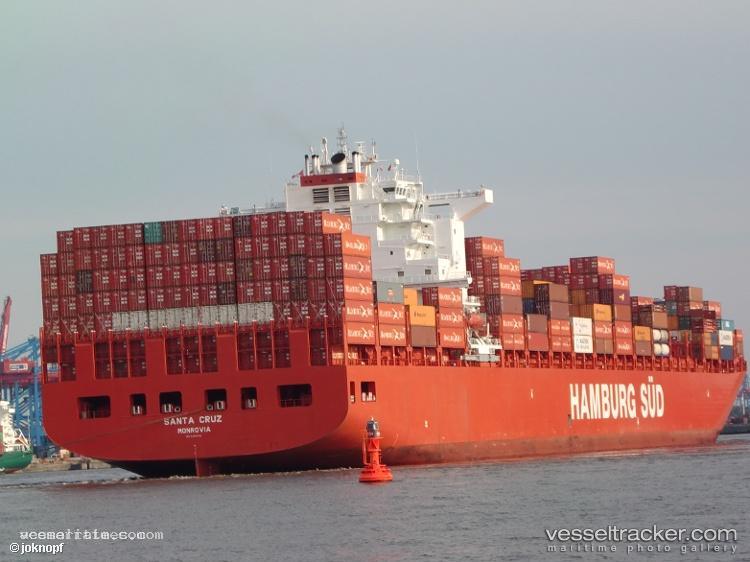Santa-Cruz - Container Ship vessel registered in Denmark