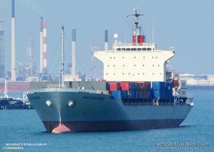 Pearl-River-Bridge - Container Ship vessel registered in Panama