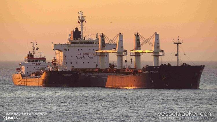 Fortune-Genesis - Bulk Carrier vessel registered in Marshall Islands