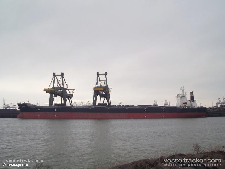 Caro - Bulk Carrier vessel registered in United Kingdom
