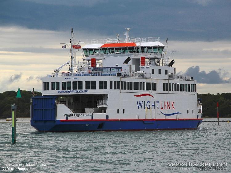 Wight-Light - Passenger Ro Ro Cargo Ship vessel registered in United Kingdom