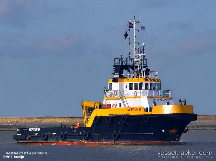 Nazli - Tug vessel registered in Panama