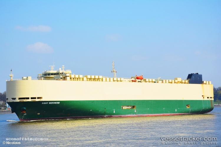 Silver-Moon - Vehicles Carrier vessel registered in Panama