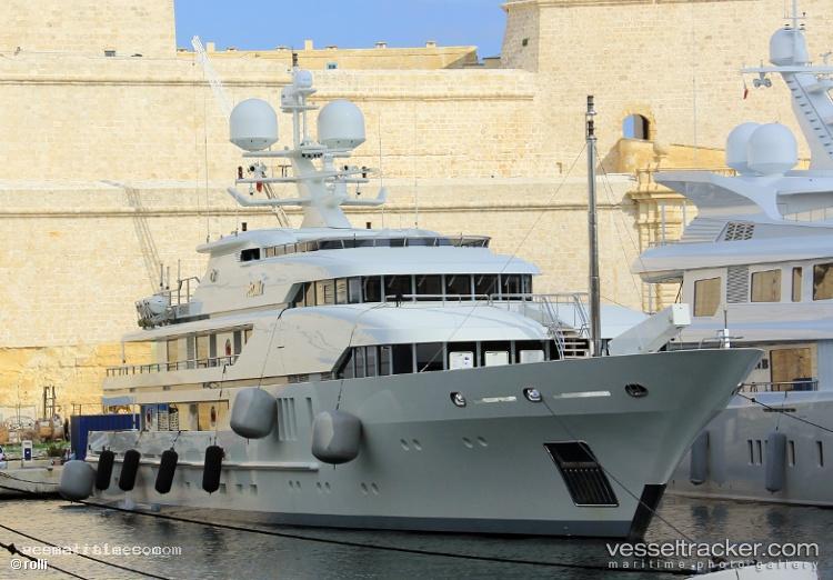 Roma - Service Ship vessel registered in Malta