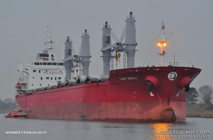 Lady-Serra - Bulk Carrier vessel registered in Marshall Islands