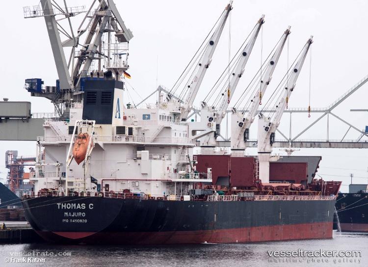 Aurora-Vega - Bulk Carrier vessel registered in Marshall Islands