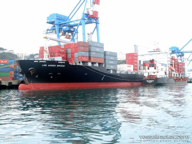 Los-Andes-Bridge - Container Ship vessel registered in Panama