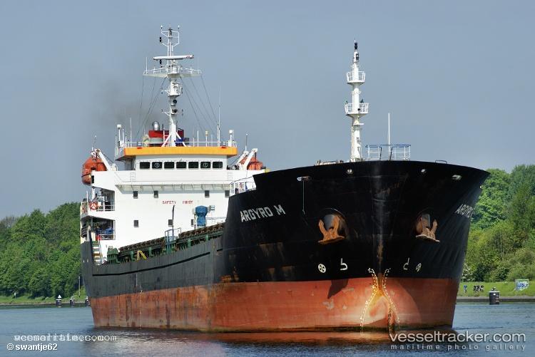 Fox - Bulk Carrier vessel registered in Barbados