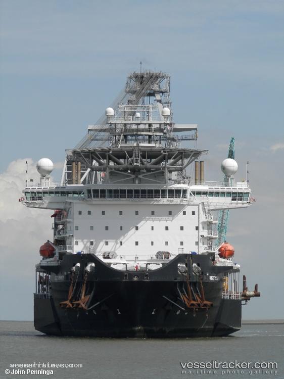 Seaway-Strashnov - Crane Ship vessel registered in Cyprus