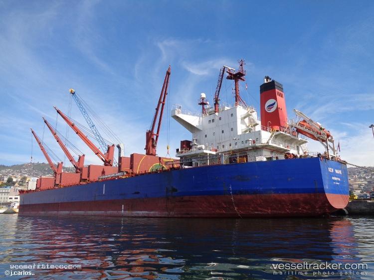 Ken-Wave - Bulk Carrier vessel registered in Liberia