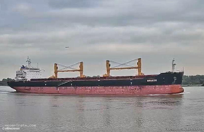 Breeze - Bulk Carrier vessel registered in Liberia
