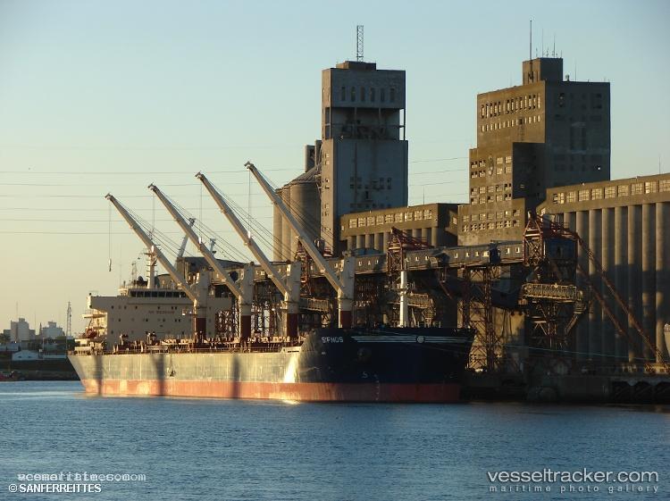 Honour - Bulk Carrier vessel registered in Liberia