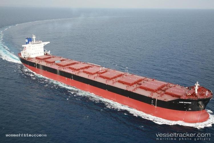 Lake-Dolphin - Bulk Carrier vessel registered in Portugal