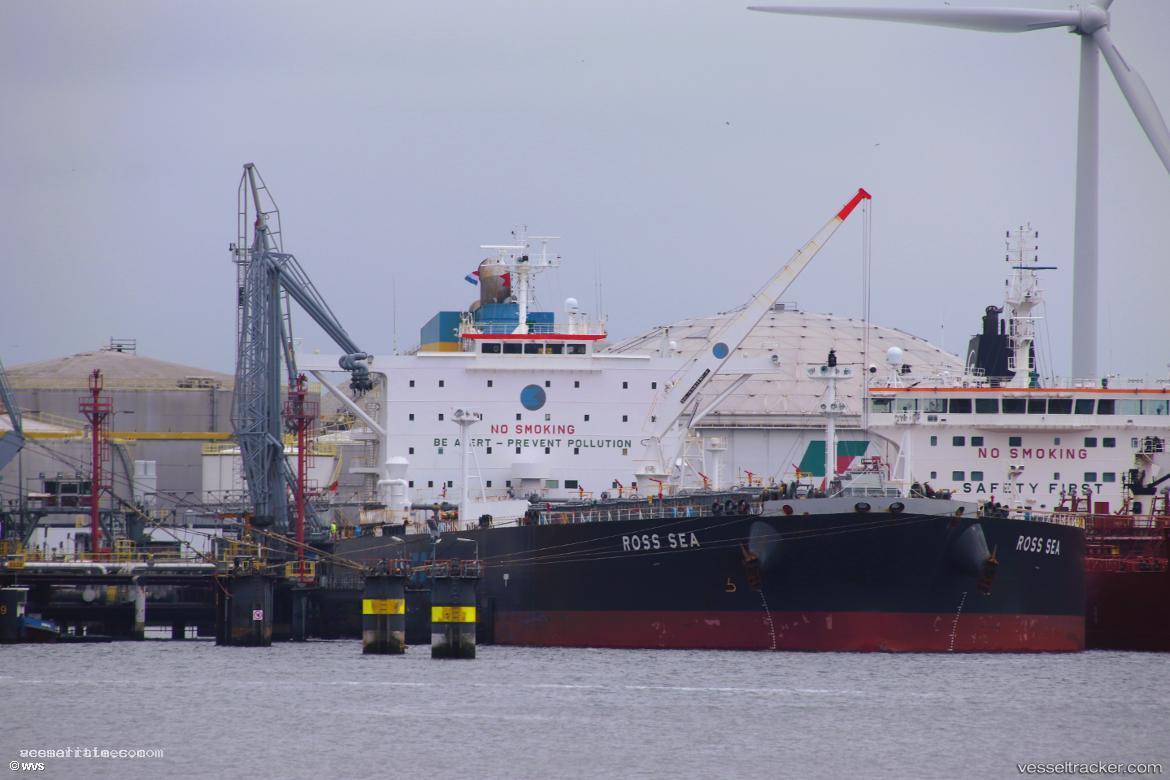 Ross-Sea - Crude Oil Tanker vessel registered in Singapore