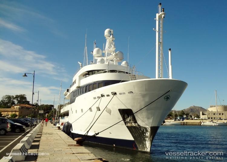 Tribu - Yacht vessel registered in Malta