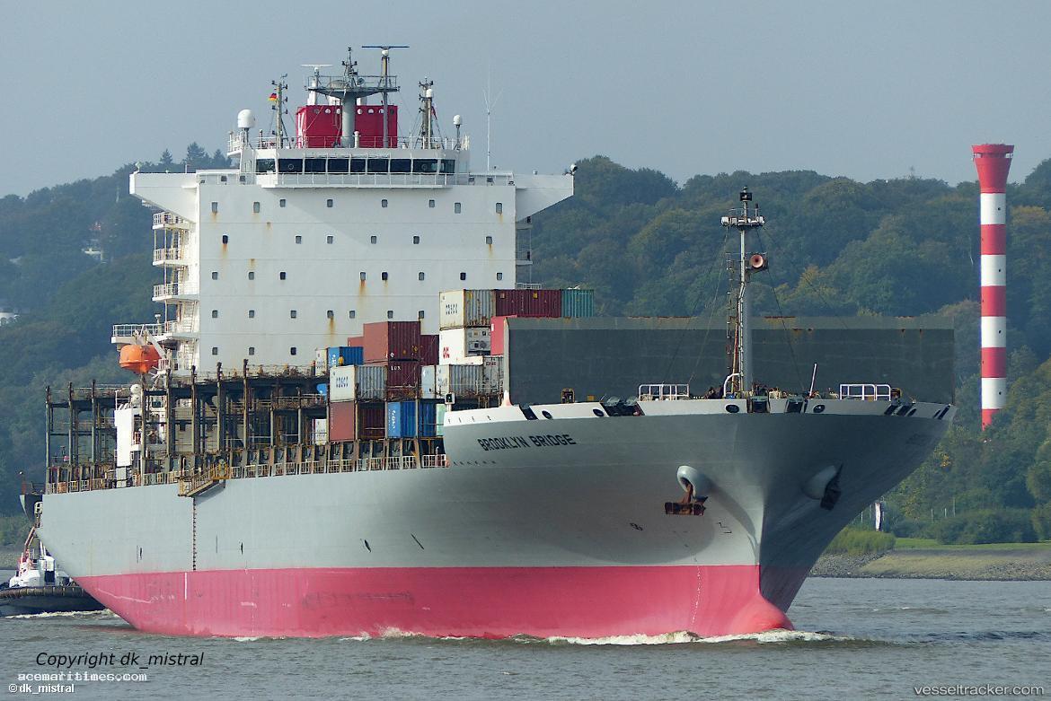 Brooklyn-Bridge - Container Ship vessel registered in Japan
