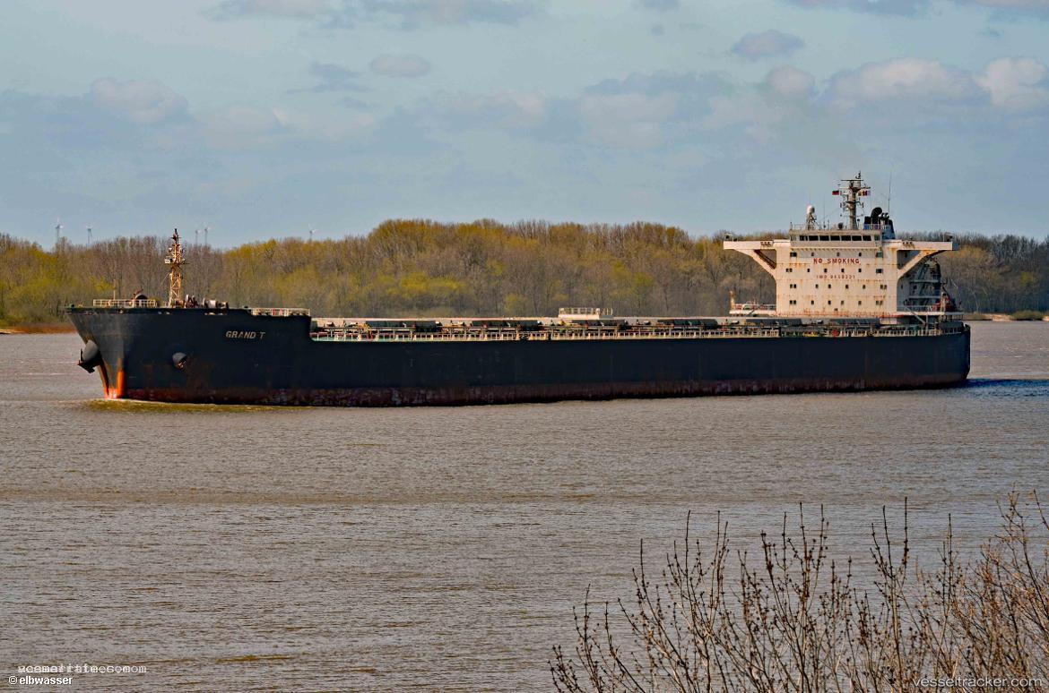 Grand-T - Bulk Carrier vessel registered in Panama