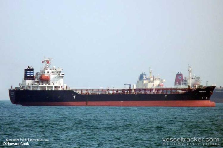 New-Grace - Bitumen Tanker vessel registered in Singapore