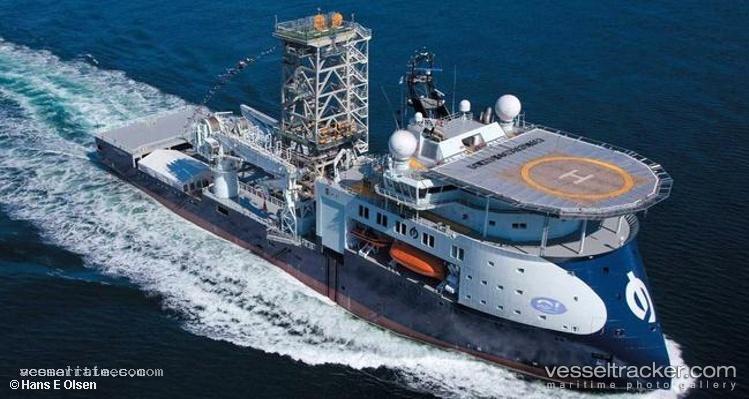 Island-Intervention - Well Stimulation Vessel vessel registered in Vanuatu