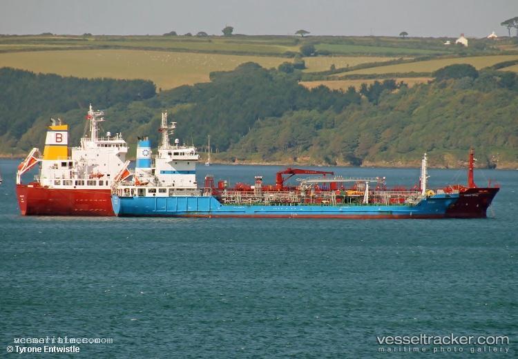 Songa-Topaz - Oil Products Tanker vessel registered in Marshall Islands