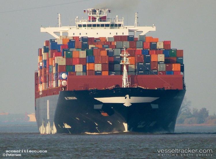 Apl-Chongqing - Container Ship vessel registered in Singapore