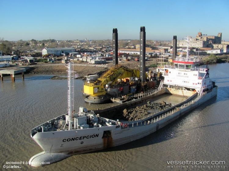 Concepcion - Dredger vessel registered in Portugal